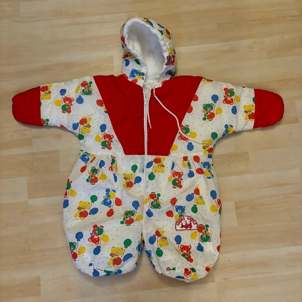 Vintage kiddies kastle‎ bear  and balloon hooded snowsuit onesie